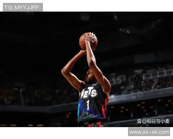 迈尔斯布里奇斯高效表现13投7中砍下20分3篮板4助攻2盖帽三分球命中率出色